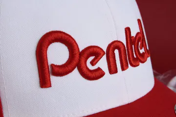 czapka z haftem 3D Pentel – Haft 3D – RAVEN czapka z haftem 3D Pentel – Haft 3D – RAVEN